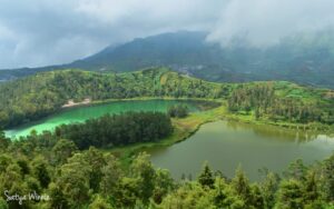 Telaga Warna Dieng
