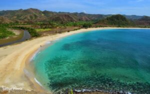 Pantai Mawun