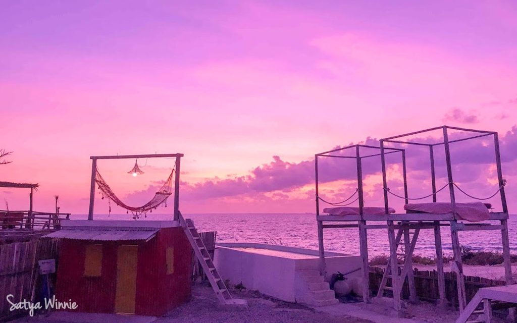 Matahari terbit di Woywoy Sunrise Bira