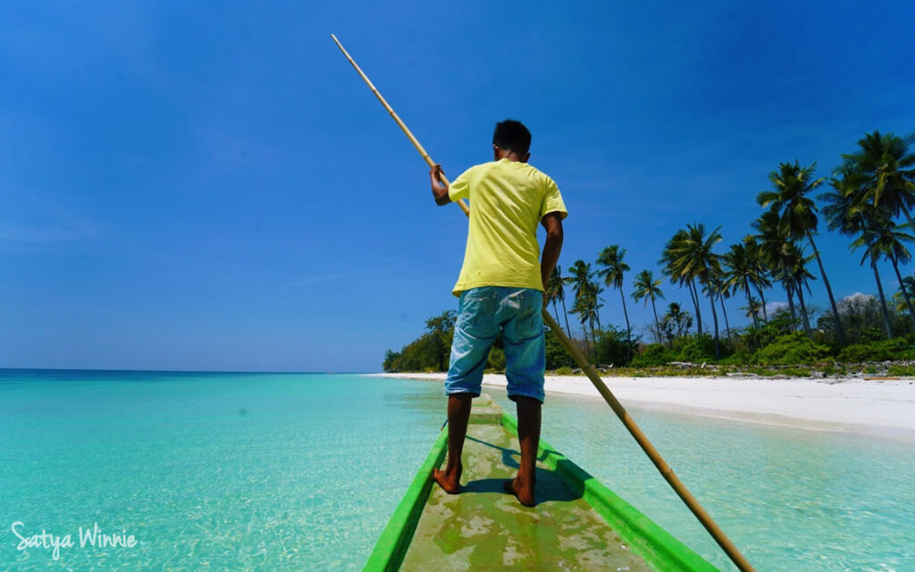Perahu Klotok di Pulau Selayar